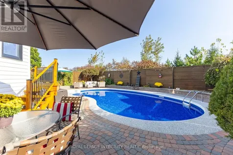 1409 Talcy Crescent East Ottawa ON K4A 3C5