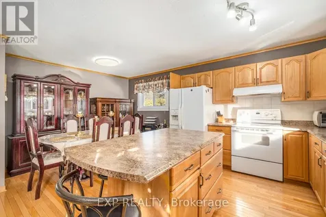 3836 Leitrim Road Ottawa ON K1G 3N4