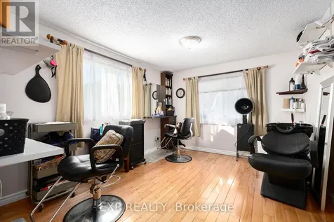 3836 Leitrim Road Ottawa ON K1G 3N4