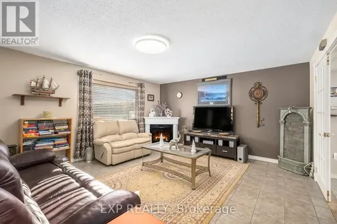 3836 Leitrim Road Ottawa ON K1G 3N4