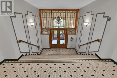 61 Cartier Street Ottawa ON K2P 1J4