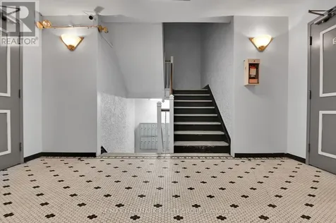 61 Cartier Street Ottawa ON K2P 1J4
