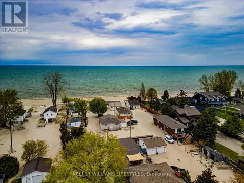 6493 West Parkway Drive Lambton Shores ON N0N 1J2