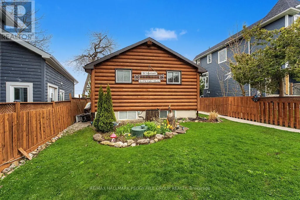 17 Stanley Avenue Oro-medonte ON L0L 1T0