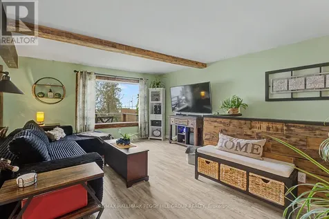 17 Stanley Avenue Oro-medonte ON L0L 1T0