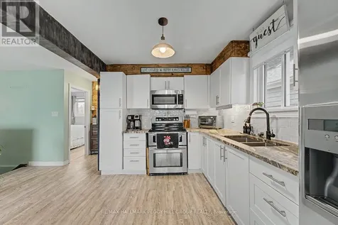 17 Stanley Avenue Oro-medonte ON L0L 1T0