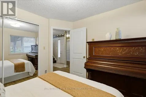 30 Laguna Parkway Ramara ON L0K 1B0