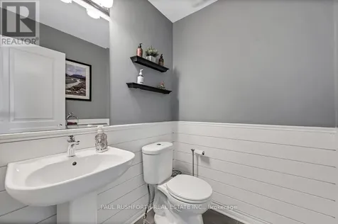 256 Hepatica Way Ottawa ON K4A 0Y9