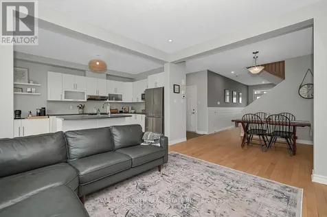 256 Hepatica Way Ottawa ON K4A 0Y9