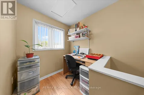 204- 206 Jeanne Mance Street Ottawa ON K1L 6M2
