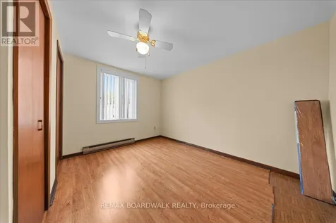 204- 206 Jeanne Mance Street Ottawa ON K1L 6M2