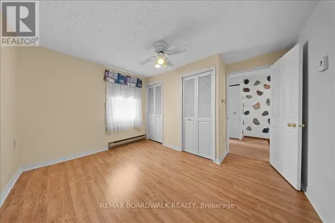 204- 206 Jeanne Mance Street Ottawa ON K1L 6M2
