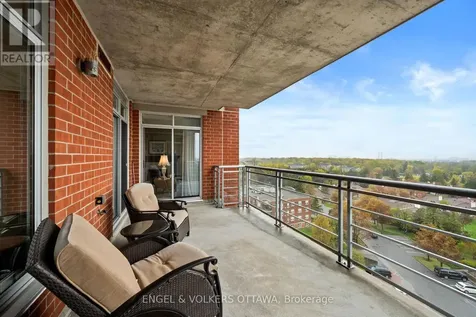 136 Darlington Private Ottawa ON K1V 0X6