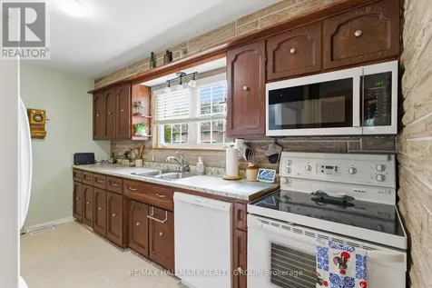 23 Aldershot Avenue Brockville ON K6V 2P7
