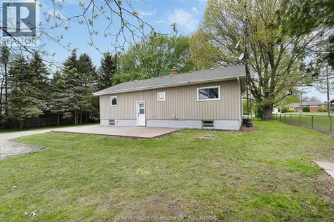864 Mcnaughton Avenue East Chatham ON N7L 0E4