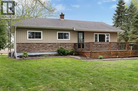 864 Mcnaughton Avenue East Chatham ON N7L 0E4