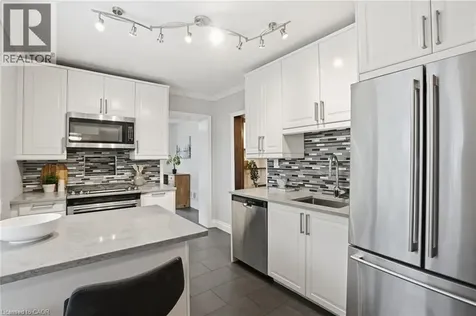 230 Beach Boulevard Hamilton ON L8H 6W1