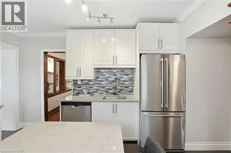 230 Beach Boulevard Hamilton ON L8H 6W1