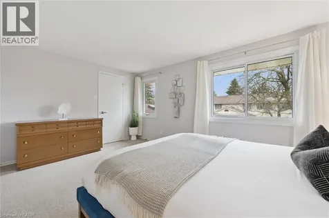375 Kingscourt Drive Waterloo ON N2K 3N7