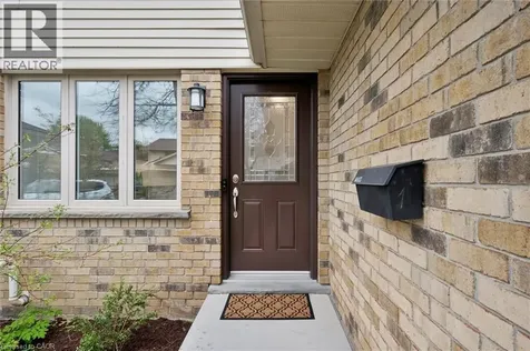375 Kingscourt Drive Waterloo ON N2K 3N7