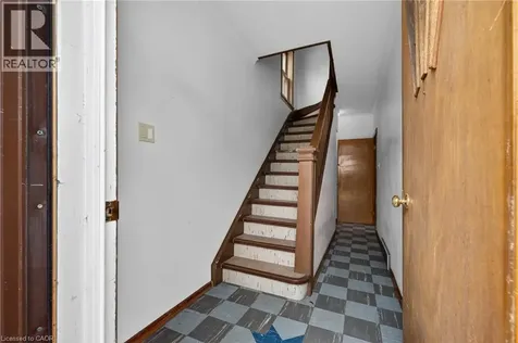123 Elizabeth Street Guelph ON N1E 2X4