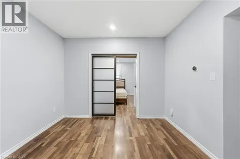 31 Spadina Avenue Hamilton ON L8M 2W8
