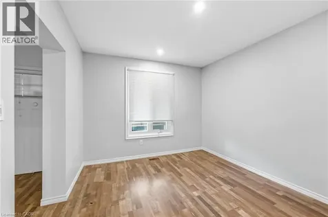 31 Spadina Avenue Hamilton ON L8M 2W8