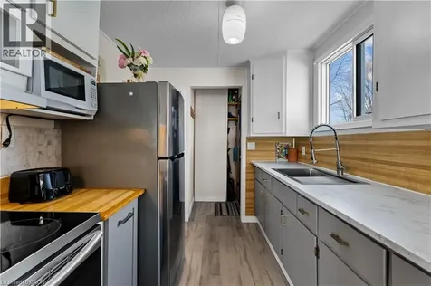 1323 Lakeshore Road Selkirk ON N0A 1P0