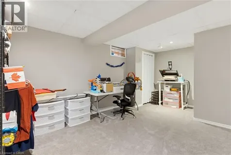 47 Hannah Crescent Hamilton ON L9B 2V4