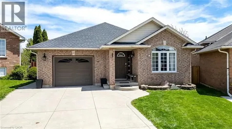 47 Hannah Crescent Hamilton ON L9B 2V4