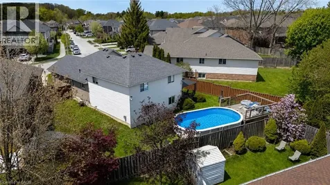 47 Hannah Crescent Hamilton ON L9B 2V4