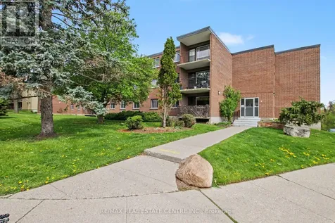 4 Avalon Place Kitchener ON N2M 4N6
