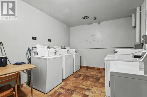 4 Avalon Place Kitchener ON N2M 4N6