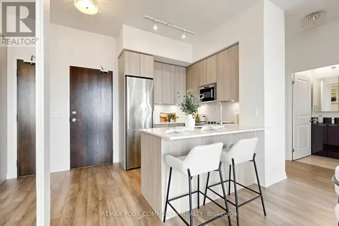 99 Eagle Rock Way Vaughan ON L6A 5A7