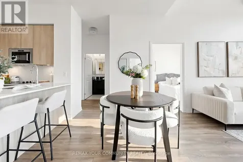 99 Eagle Rock Way Vaughan ON L6A 5A7