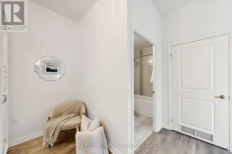 99 Eagle Rock Way Vaughan ON L6A 5A7