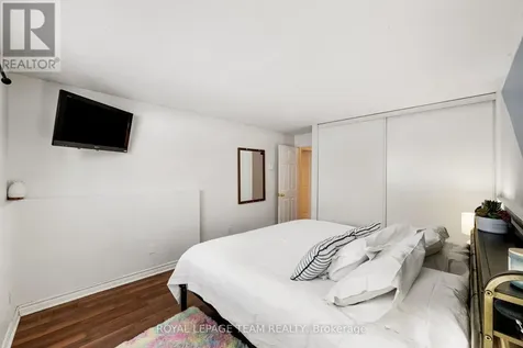 160 Fenerty Court Ottawa ON K2L 3A7