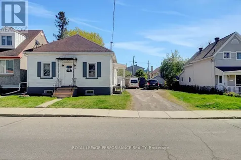 228 Carillon Street Ottawa ON K1L 5X8