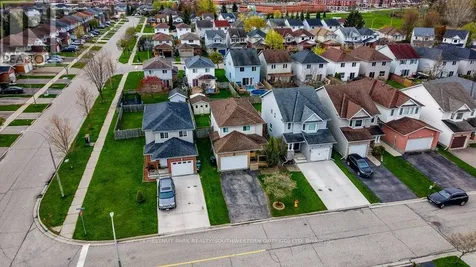 255 Highbrook Crescent West Waterloo ON N2E 3P6