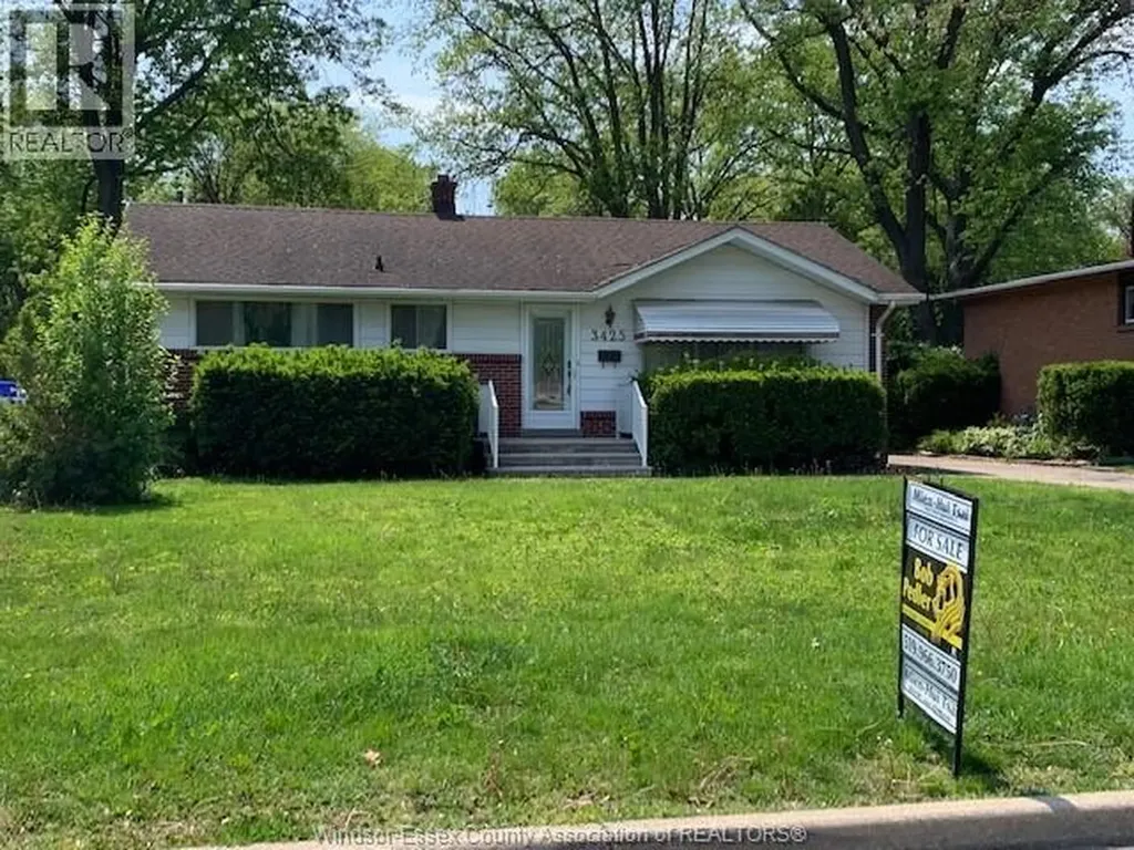 3425 Rankin Windsor ON N9E 3C4