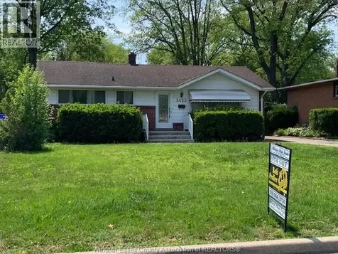 3425 Rankin Windsor ON N9E 3C4