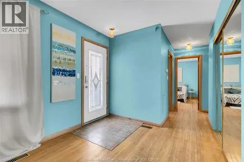 3425 Rankin Windsor ON N9E 3C4