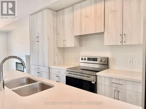19 Helmkay Avenue Richmond Hill ON L4E 3R4