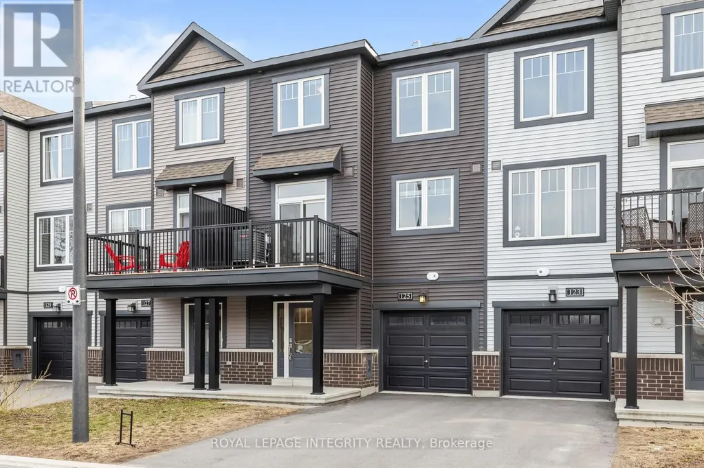 125 Attwell Private Ottawa ON K2K 0P6