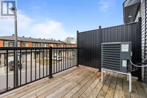 125 Attwell Private Ottawa ON K2K 0P6