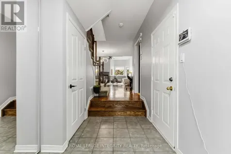 66 Eagleview Street Ottawa ON K2M 2S3