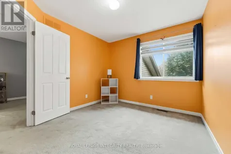 66 Eagleview Street Ottawa ON K2M 2S3