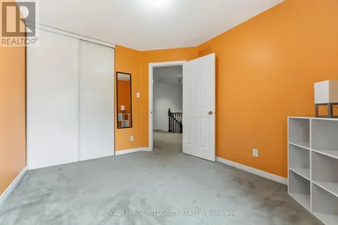 66 Eagleview Street Ottawa ON K2M 2S3