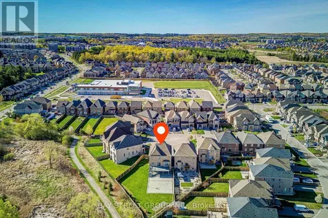 28 Boland Court Aurora ON L4G 0W6