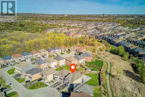 28 Boland Court Aurora ON L4G 0W6